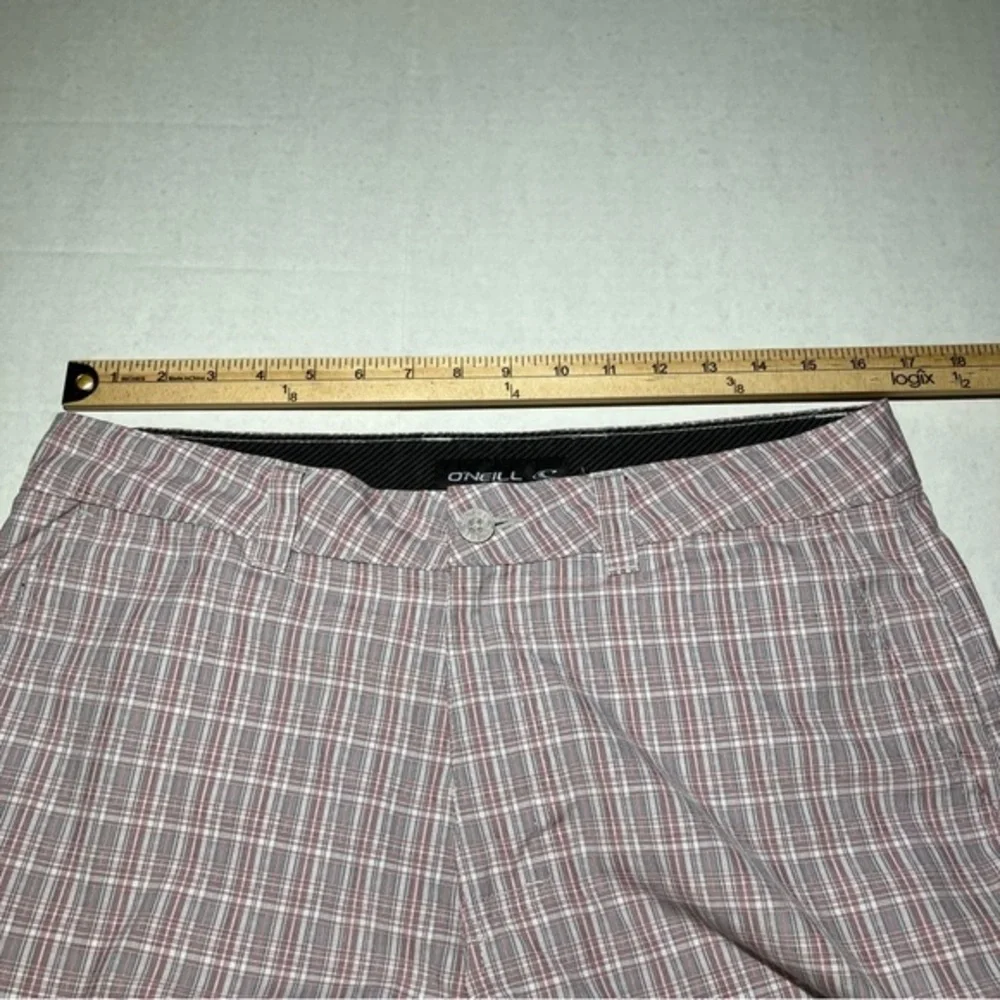 O’Neill Casual Flat Front Plaid Shorts‎ Size 32